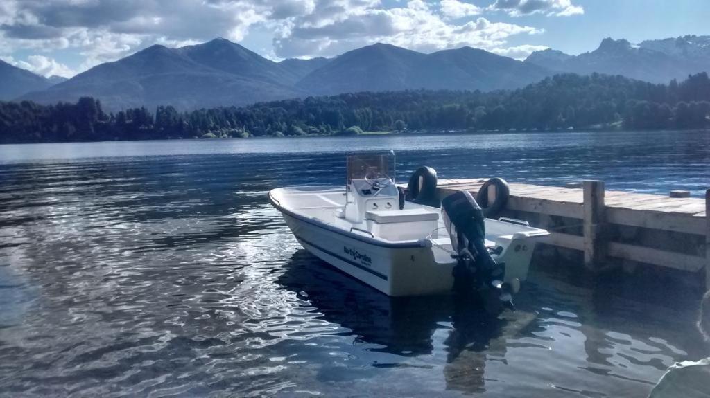 Casa De Campo Con Costa De Lago Casa de hóspedes San Carlos de Bariloche Exterior foto